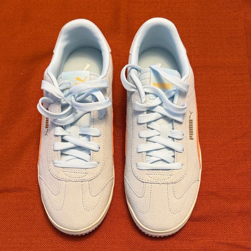 Puma Women's Icy Blue and Peach soft foam Sneakers Woman size 9.5